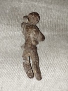 Zabytkowa figurka żołnierzyk