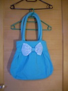 Torebka z piękną kokardą ZIELONA