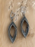 Kolczyki z japońskich koralików.