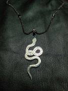 Naszyjnik wąż runy symbole kryształ łańcuszek czarny goth moda alternatywna