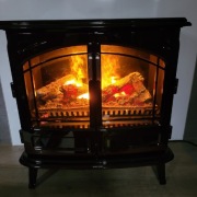 Kominki ledowe duże i małe kolorowe i tradycyjne.