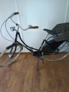 Rower miejski damski 28” REVAL – kosz rattanowy, styl retro