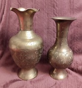 Dwa mosiężne wazoniki 