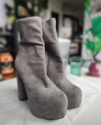 Wysokie botki zamszowe siwe obcas 15cm rozmiar 40