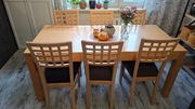 Stół plus 6 krzeseł firmy Kaszub