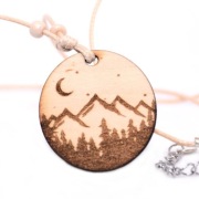 Naszyjnik, zawieszka z drewna. Góry. Necklace. 1