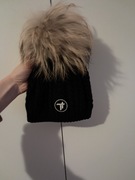 Togoshi czapka welniana czarna pompon jenot futro naturalne