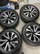 235/65R18 Goodyear VW Touraeg koła opony felgi oryginalne NOWE + Zapas