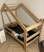 Łóżeczko z materacem. Domek. 140x70