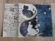 Dywanik łazienkowy z kotami yin i yang