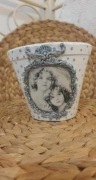 Doniczka ręcznie malowana i zdobiona decoupage