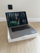 MacBook Pro 15 model 2019 - i7/Radeon Pro 555X/32GB RAM/256GB SSD