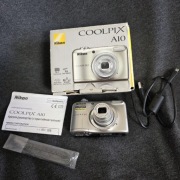 Nikon COOLPIX A10 – Kompletny Zestaw w Oryginalnym Pudełku!