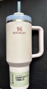Kubek termiczny Stanley Quencher H2.O FlowState 1.18L 