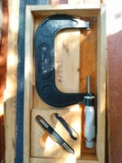 Mikrometr zewnętrzny precyzyjny