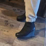 Botki na koturnie Lasocki czarne 37