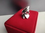 Masywny pierścionek ze srebra pr. 925 liście JEDYNY z PRL