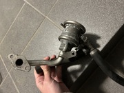 Zawór powietrza wtórnego z rurkami