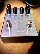 Fender Tre-Verb efekt gitarowy tremolo, reverb