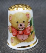 Naparstek Kolekcjonerski Porcelanowy Merry Christmas Miś