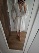 Biała sukienka ażurowa boho Lilie Rose M/L