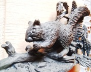 Wiewiórka rzeźba figurka metal natura las dekoracja unikat detale