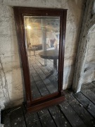 Stare drewniane stojace lustro antyk prl zwierciadło