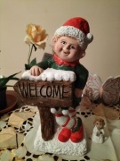 Skrzat figurka porcelanowa ogrodowa