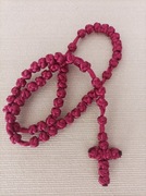 Różaniec ze sznurka satynowego bordowy, różyczki