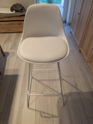 Krzesło barowe białe Jysk