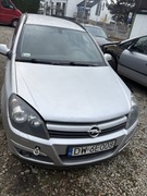 Tanio sprzedam kompletny zderzak do Opla Astry H