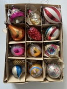 Bombki duże PRL szklane 18 szt