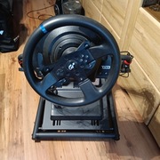 Kierownica gamingowa z pedałami na stojaku