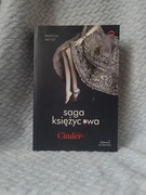 Cinder|Marissa Meyer