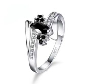 Pierścionek damski piękny srebrny 