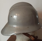 Hełm strażacki z PRL-u
