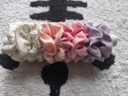 Skranczi gumki do włosów kwiaty