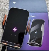 Unikalna ładowarka indukcyjna i automatyczny uchwyt do samochodu Mercedes