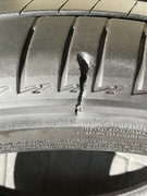 Bridgestone Turanza T005 245/45R19 102 Y  2018r uszkodzona