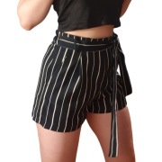 Czarne szorty w paski z wysokim stanem
