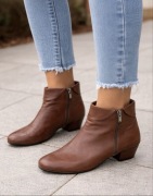 Botki Brązowe Regarde le Ciel Zamek Klasyczne Niski Obcas r. 40 Idealne !