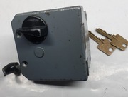 Zamek - zasuwa z klamką