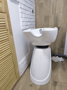 Myjnia fryzjerska wolnostojąca lub nablatowa