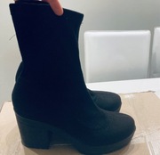 Zamszowe buty botki na obcasie 37 kozaki 