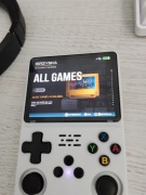 Konsola r36s +good ram 128gb