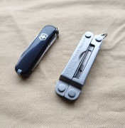 Multitool Leatherman Micra + scyzoryk Victorinox Classic SD (czarny)
