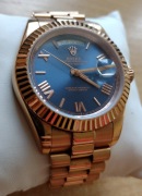 Złoty zegarek w stylu Rolex