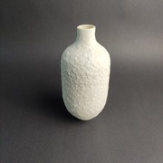 Nieduży wazonik biskwitowy - z lat 60