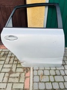 Przednie i tylne prawe drzwi Toyota prius Plus