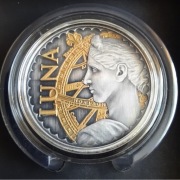 Polskie uncjówki - Luna 1 uncja Srebra Antique Gold 2022